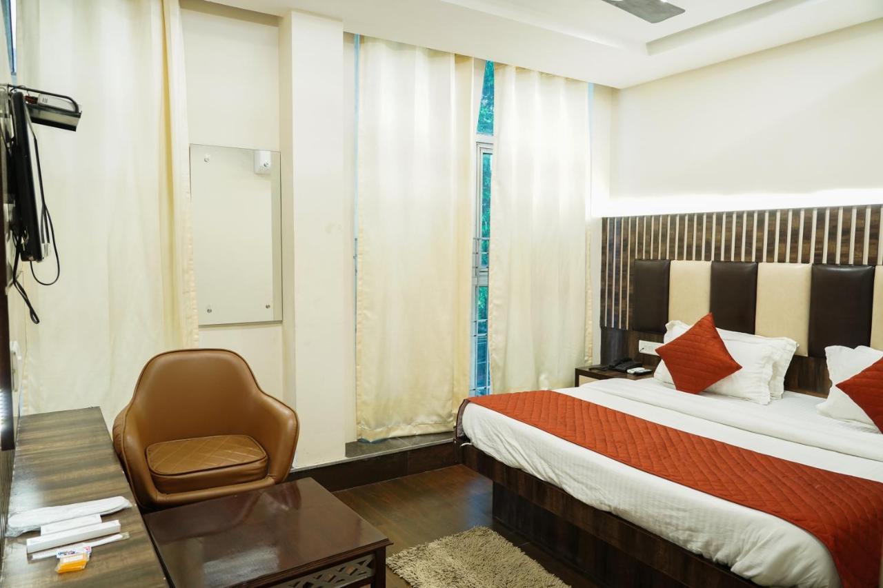 ניו דלהי Hotel Batra Home Nizamuddin מראה חיצוני תמונה