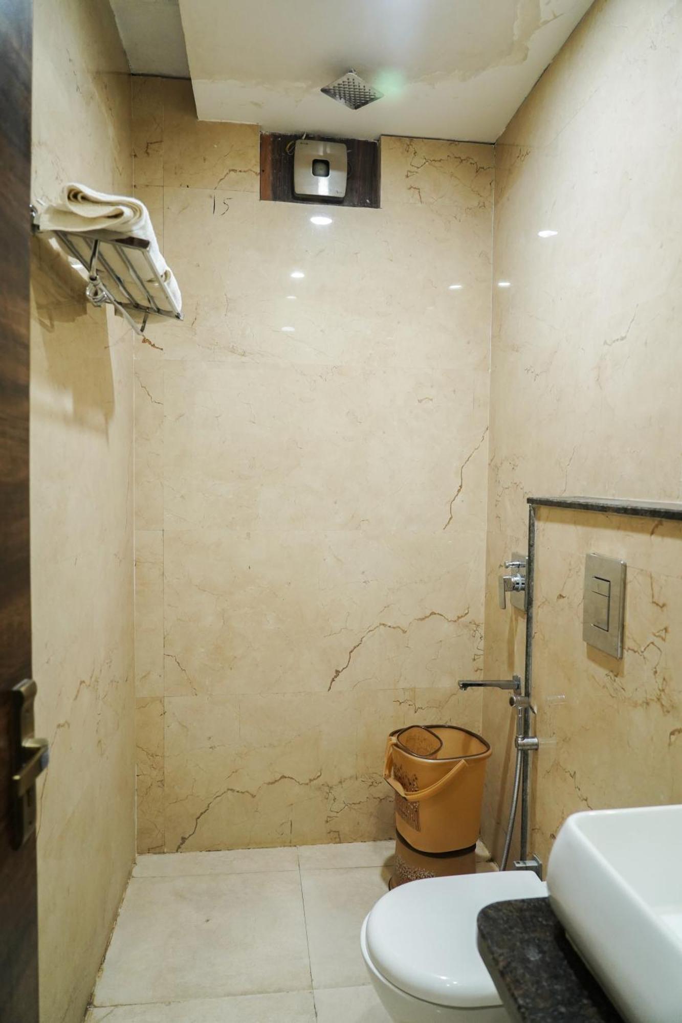 ניו דלהי Hotel Batra Home Nizamuddin מראה חיצוני תמונה
