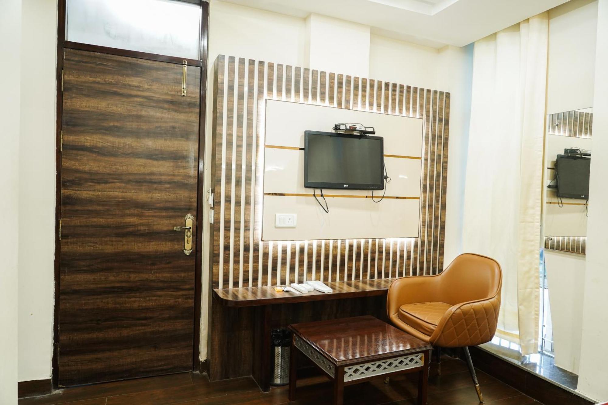 ניו דלהי Hotel Batra Home Nizamuddin מראה חיצוני תמונה