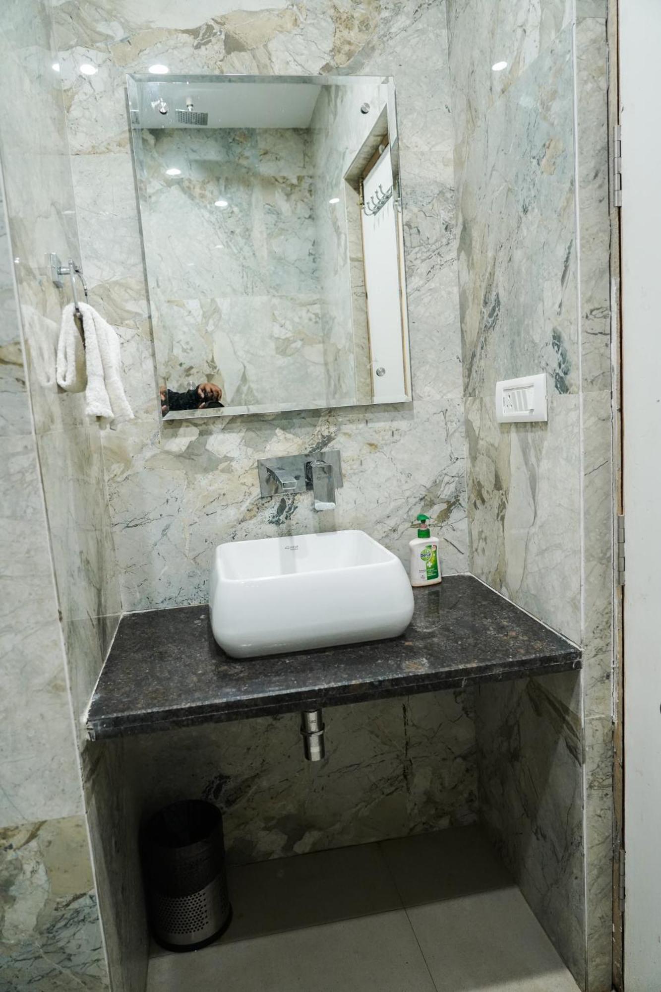 ניו דלהי Hotel Batra Home Nizamuddin מראה חיצוני תמונה