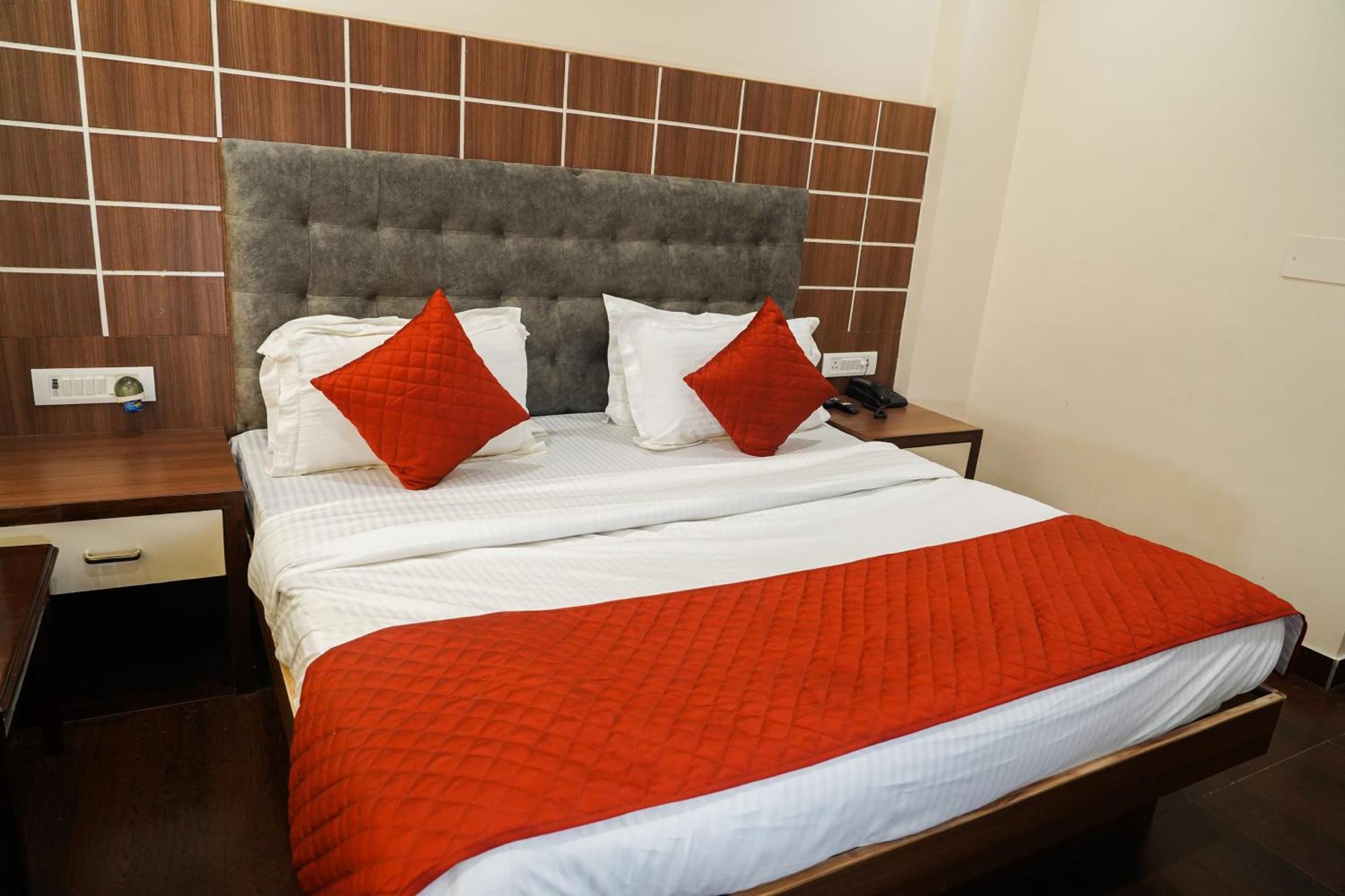 ניו דלהי Hotel Batra Home Nizamuddin מראה חיצוני תמונה